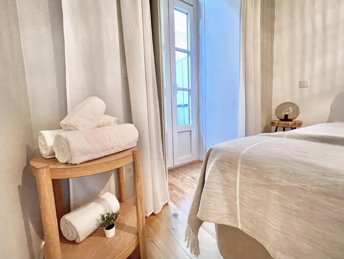 Vila Rosario 3 Studios With Patio By Homeful Homes リスボン エクステリア 写真