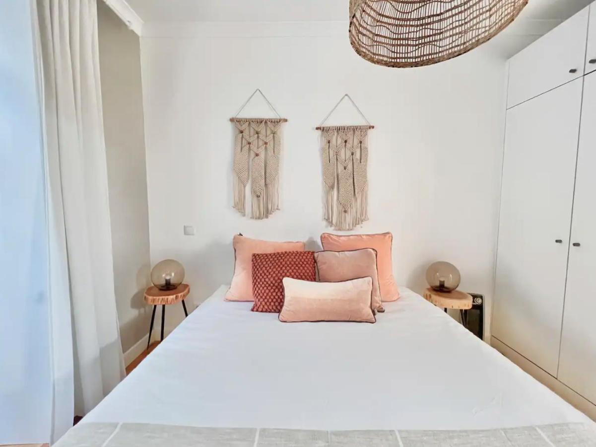 Vila Rosario 3 Studios With Patio By Homeful Homes リスボン エクステリア 写真